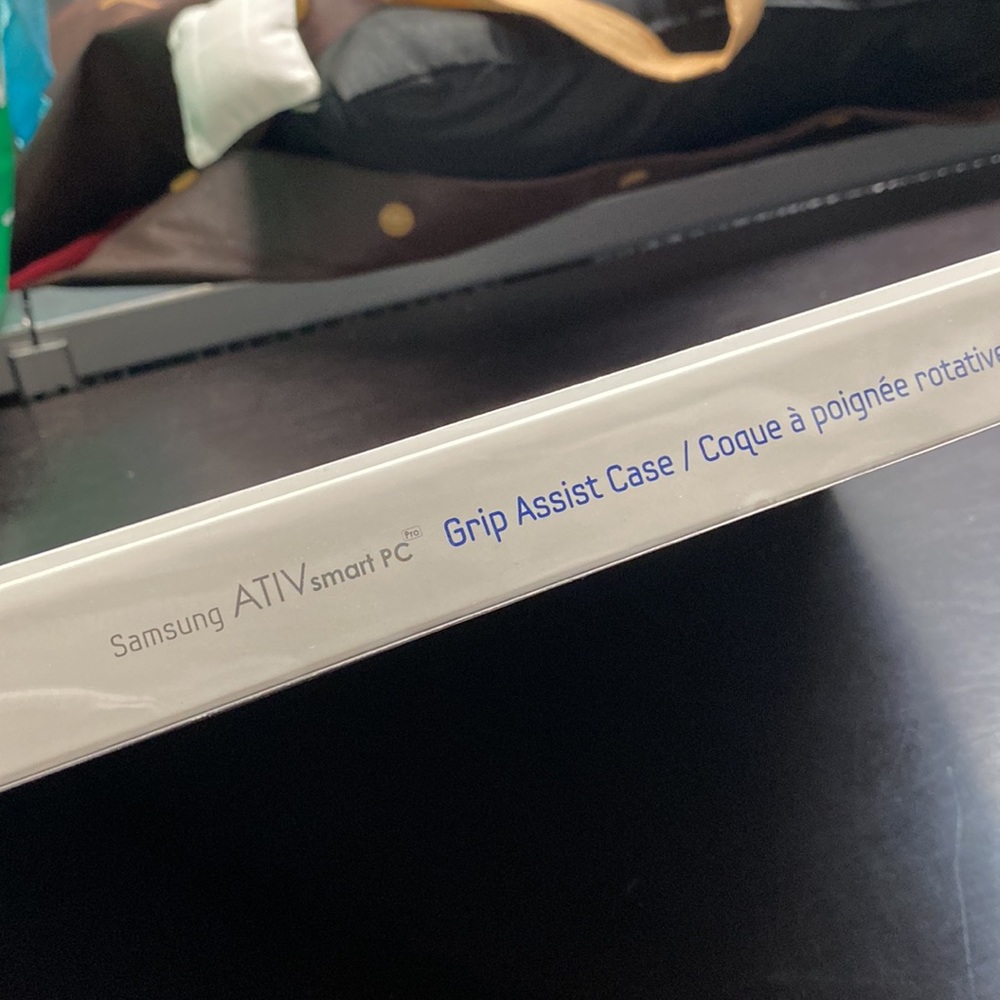 Samsung Grip Assist Case - Picture 11 of 13